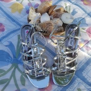 2 Lips Too Heels NWOB 8M Jeweled Silver Synthetic